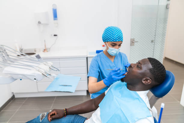 Best Emergency Dentist for Knocked-Out Tooth in Emerald Bay, TX